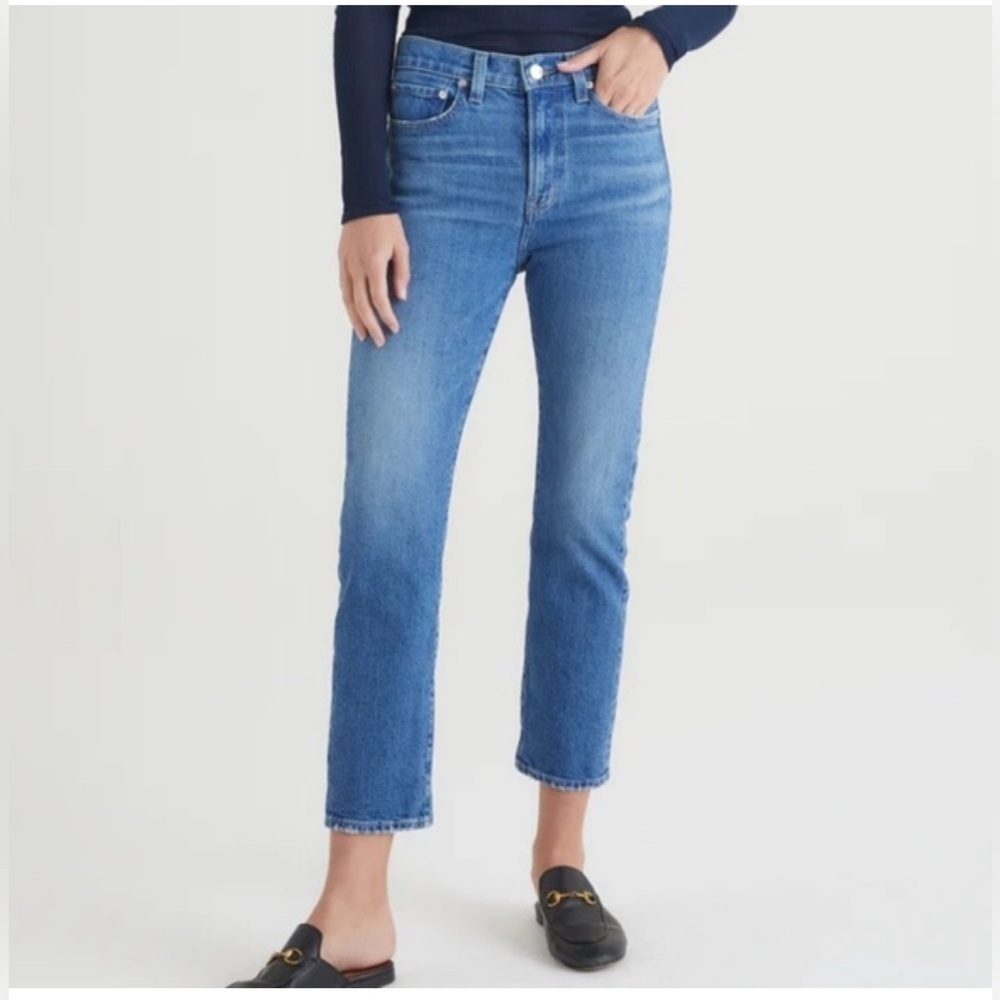 Edwin Elin Crop Straight Blue Jeans Women’s size 25